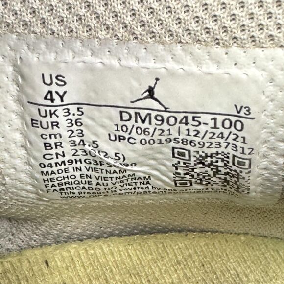 Nike Air Jordan 6 Retro Shoes Youth Size 4Y Washed Denim Patchwork DM9045-100 - Picture 9 of 10